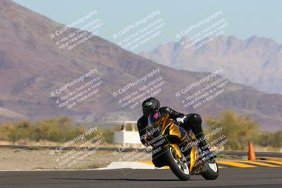 media/Nov-06-2022-SoCal Trackdays (Sun) [[208d2ccc26]]/Turn 14 (930am)/